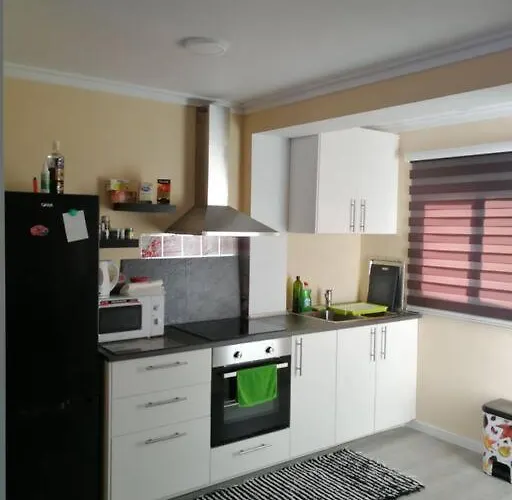 Apartment Beautiful Near Port And Castle